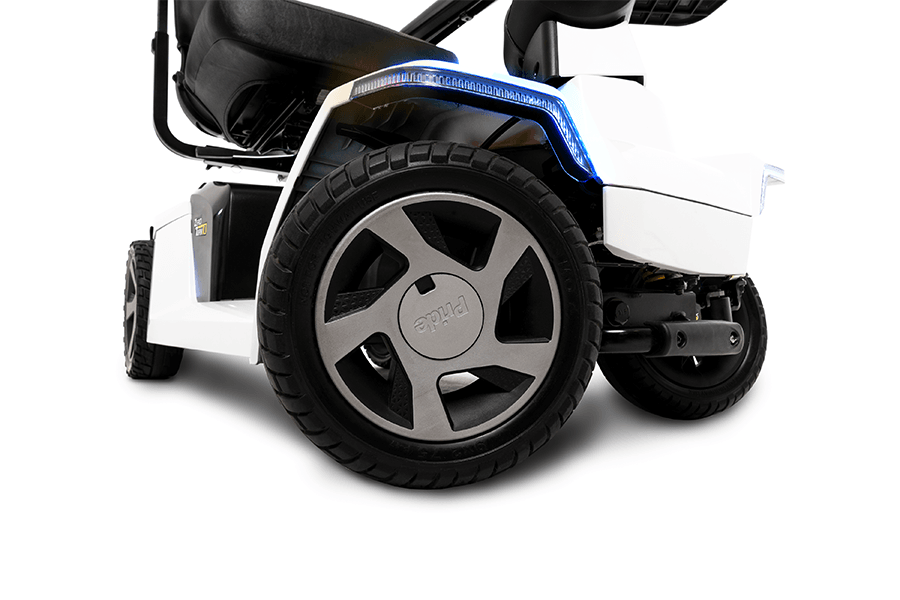 zero-turn-new_0002_ZT10_iTurn-Closeup_5-20_LIT